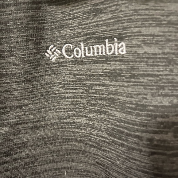 Columbia lightweight zip performance pullover, large - Picture 6 of 7